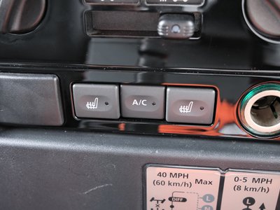 صورة مصغرة 29 لـ 2013 LAND Rover DEFENDER