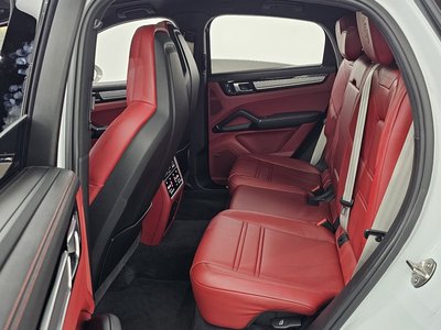 صورة مصغرة 12 لـ 2023 Porsche CAYENNE