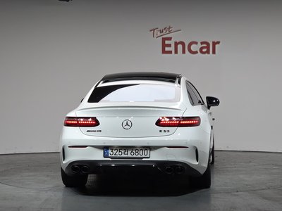 MERCEDES-BENZ E-CLASS - 4