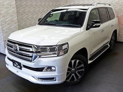 TOYOTA LAND CRUISER 200 - 6