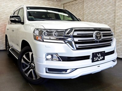 TOYOTA LAND CRUISER 200 - 3