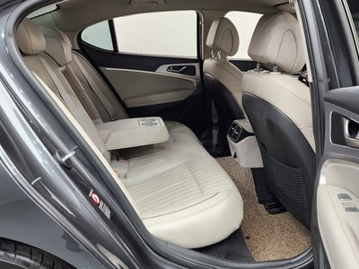 2019 Genesis G70 — миниатюра 17