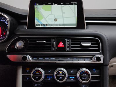 2019 Genesis G70 — миниатюра 19
