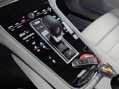 PORSCHE PANAMERA - 9