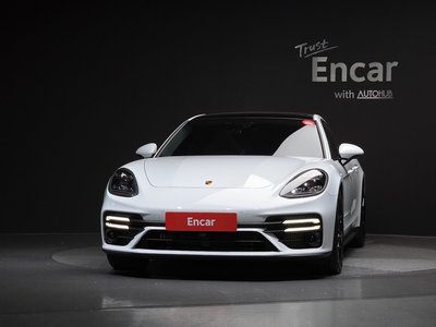 PORSCHE PANAMERA - 2