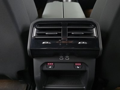 2025 BMW 5 SERIES 缩略图 25