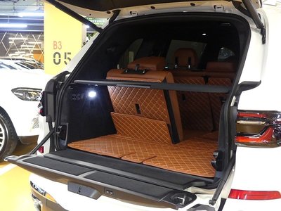 2025 BMW X7 photo 3
