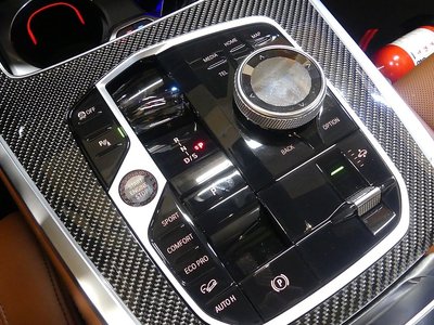 2025 BMW X7 photo 9