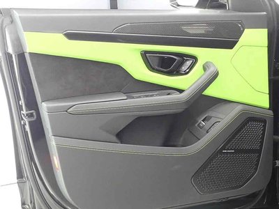صورة مصغرة 12 لـ 2023 Lamborghini URUS