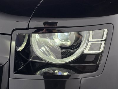 LAND ROVER DEFENDER - 9