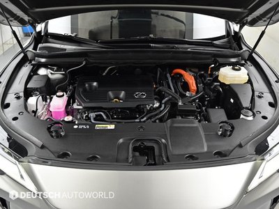 صورة 7 لـ 2025 Lexus RX