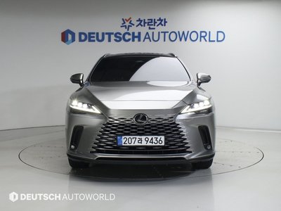 صورة 2 لـ 2025 Lexus RX