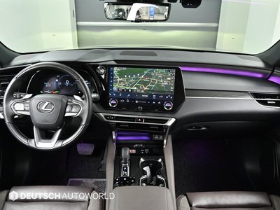 صورة 5 لـ 2025 Lexus RX