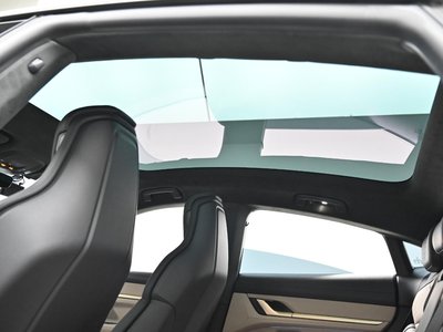 صورة مصغرة 19 لـ 2025 Porsche TAYCAN