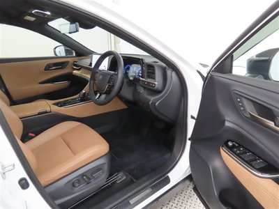 صورة 8 لـ 2024 Toyota CROWN SPORT