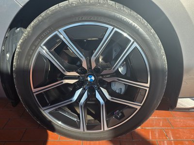 BMW I7 - 6