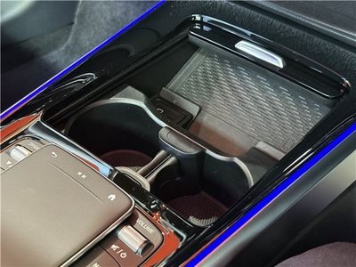 MERCEDES-BENZ GLB - 10