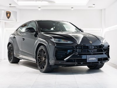 LAMBORGHINI URUS - 2