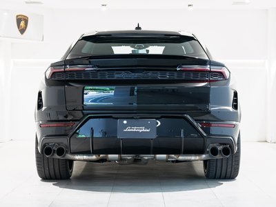 LAMBORGHINI URUS - 6