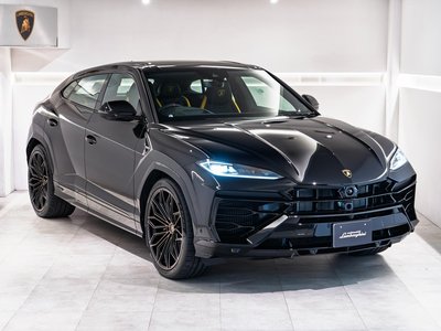 LAMBORGHINI URUS - 3