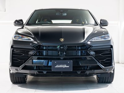 LAMBORGHINI URUS - 5
