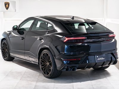 LAMBORGHINI URUS - 8