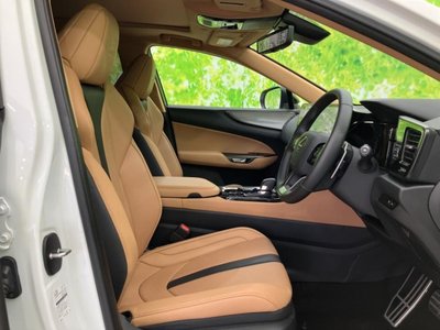 صورة 4 لـ 2024 Lexus NX