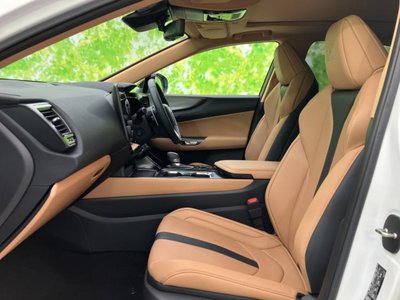 صورة 6 لـ 2024 Lexus NX