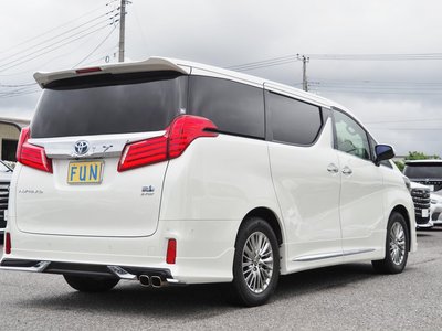 TOYOTA ALPHARD - 5