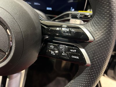 2023 Mercedes-BENZ GLC — миниатюра 12