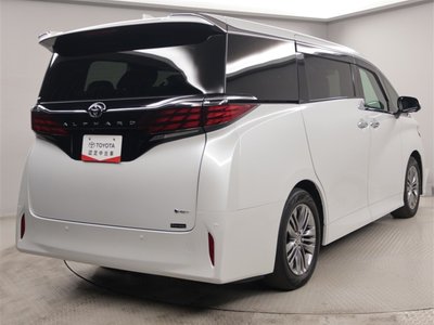 2024 Toyota ALPHARD — фото 3