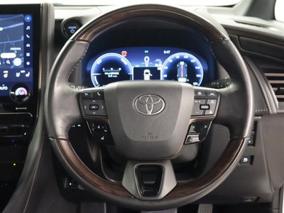2024 Toyota ALPHARD — фото 6