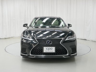 صورة مصغرة 2 لـ 2021 Lexus LS