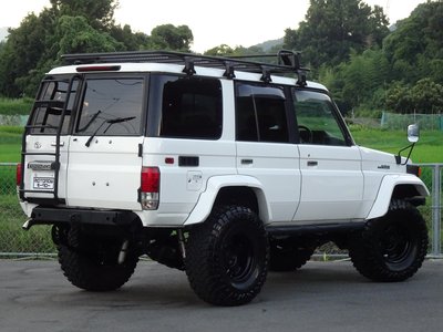 صورة مصغرة 30 لـ 1996 Toyota LAND CRUISER 70
