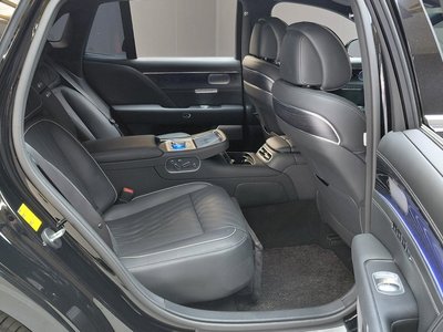 2023 Genesis G90 (RS4) thumbnail 17