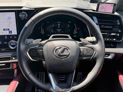 صورة مصغرة 39 لـ 2023 Lexus RX