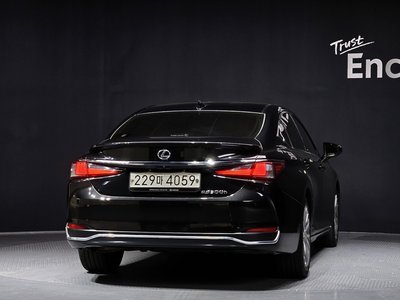 2022 Lexus ES 照片 3