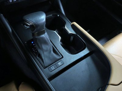 2022 Lexus ES 照片 9