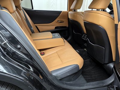 2022 Lexus ES — миниатюра 12