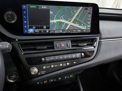 2022 Lexus ES — миниатюра 14