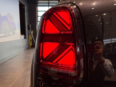 2024 MINI COOPER CROSSOVER photo 9