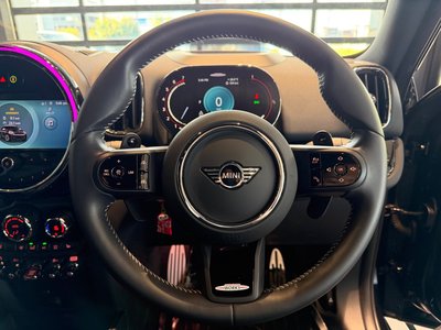 2024 MINI COOPER CROSSOVER 缩略图 16