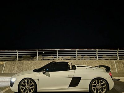AUDI R8 - 2