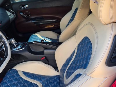 AUDI R8 - 8
