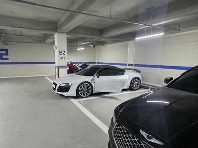 AUDI R8 - 4