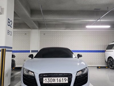 AUDI R8 - 7