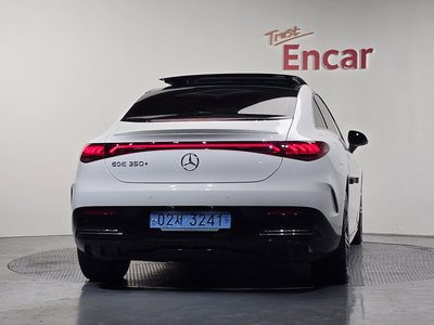 MERCEDES-BENZ EQE - 4