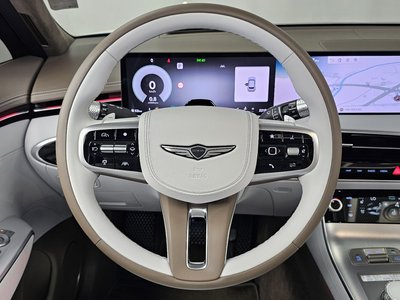 2025 Genesis GV70 thumbnail 19