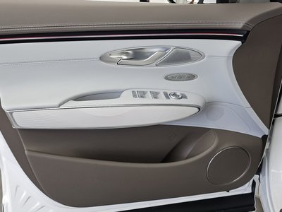 2025 Genesis GV70 thumbnail 14