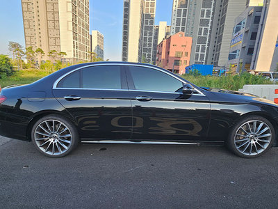 2022 Mercedes-BENZ E-CLASS 照片 6